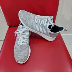 adida Shoes for woman Size 8 1/2