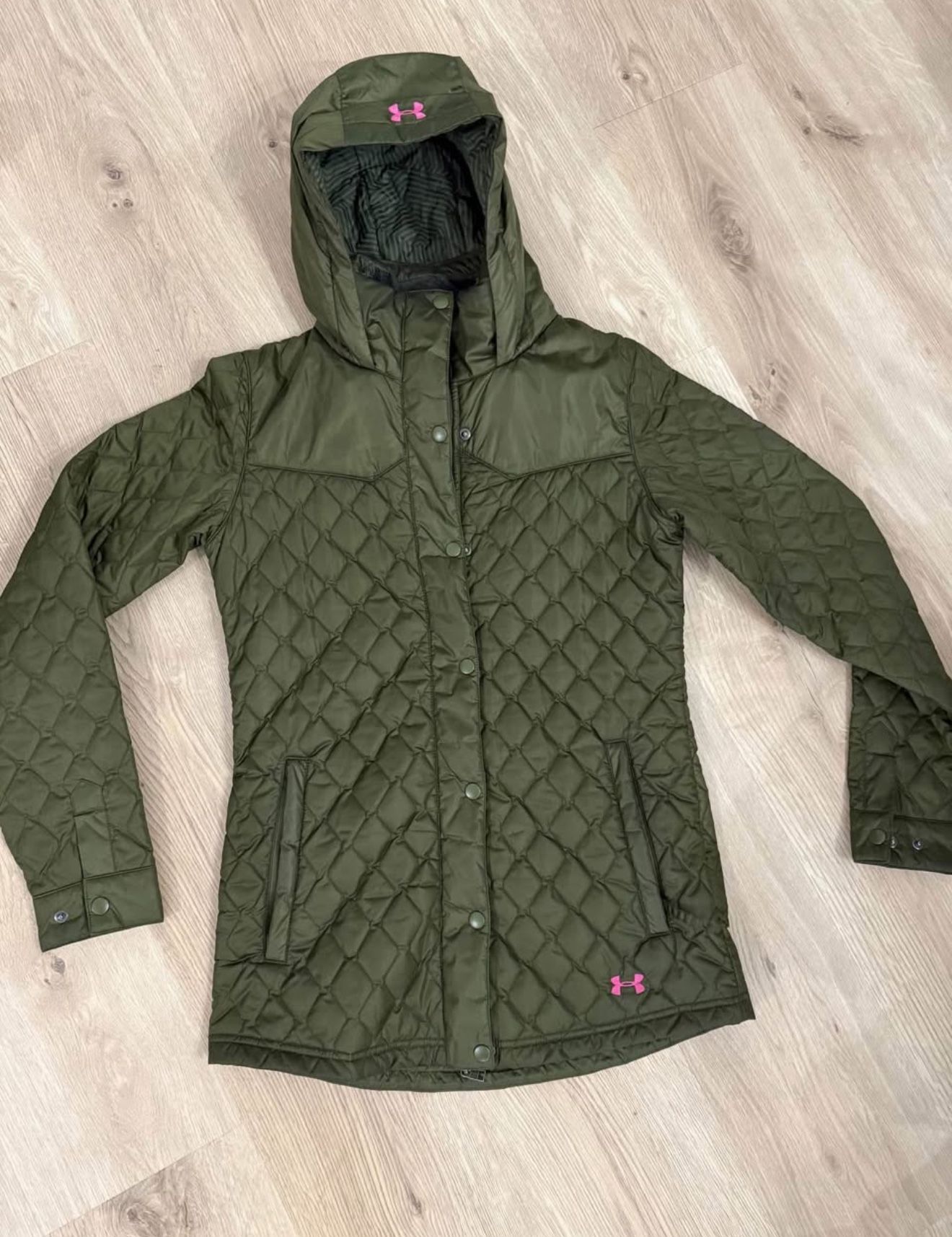 Under Armor Women’s Coat Size Small