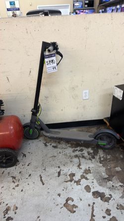 Roinside electric scooter with charger