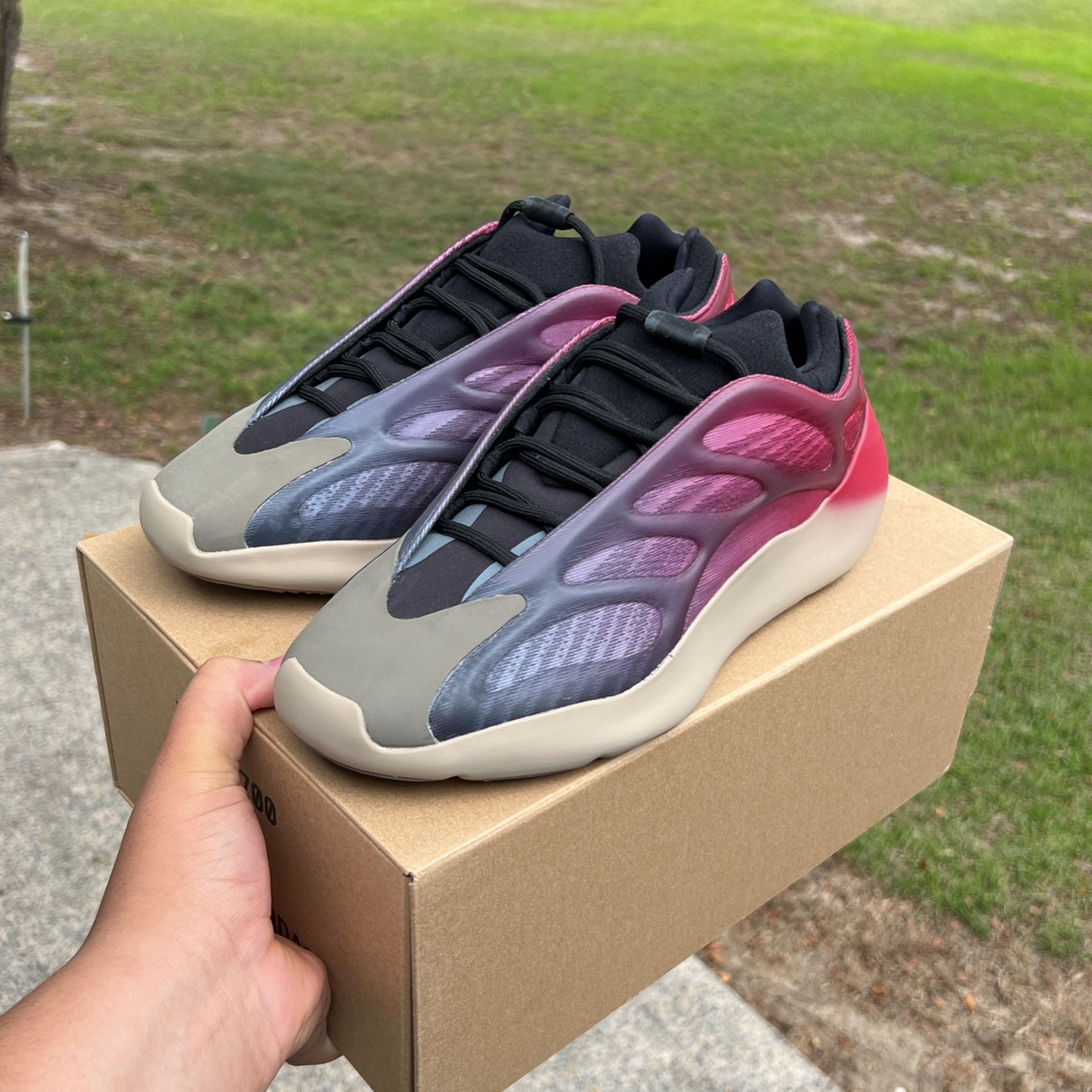 Yeezy Carbon Fade