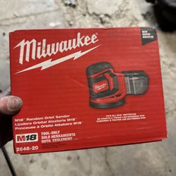 Milwaukee M18 Orbit Sander 
