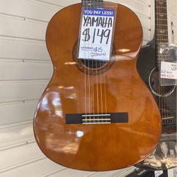 Yamaha C40 Acoustic Guitar With Case