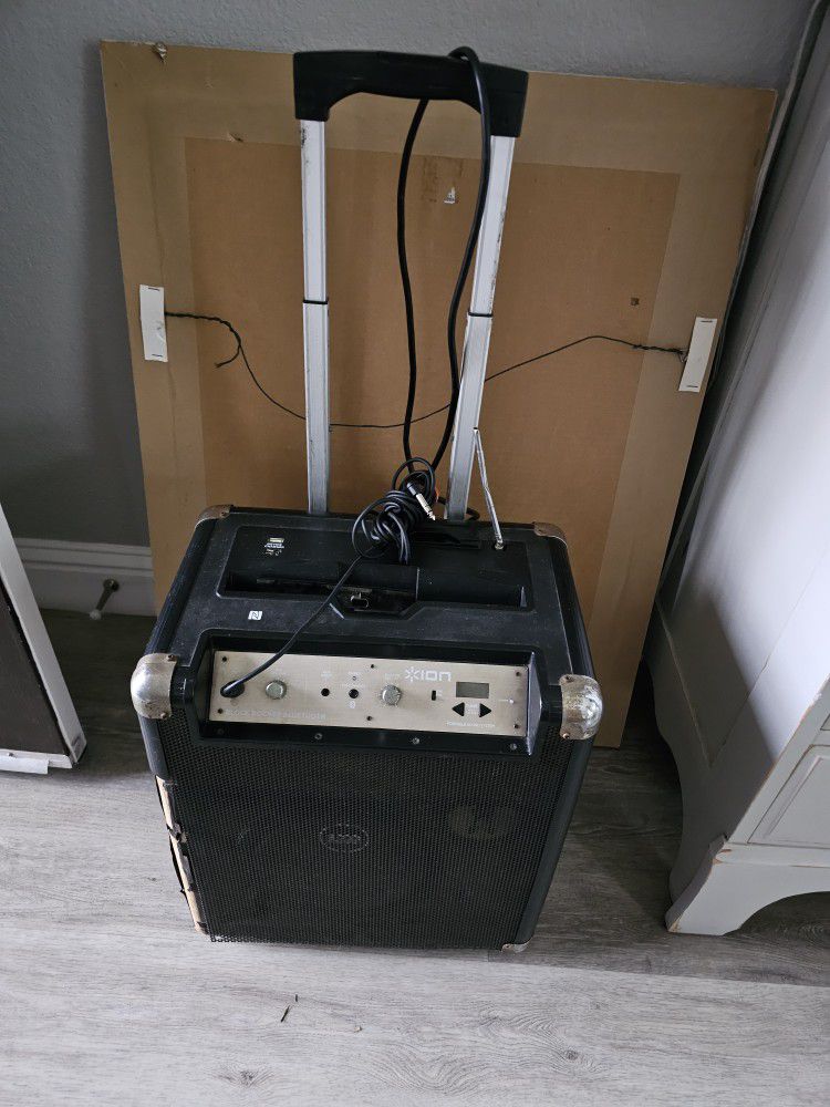 ION Block Rocker Portable Speaker Amplifier Sound 
