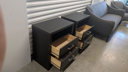 Modern Nightstand end tables. Free delivery 👍