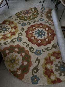 7ft Round wool Rug