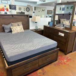 4pc Queen Bed Set 