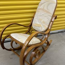 Vtg Bentwood Upholstered Leaf/fern Pattern Wooden Rocking Chair