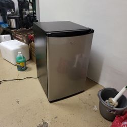Whirlpool Mini Fridge