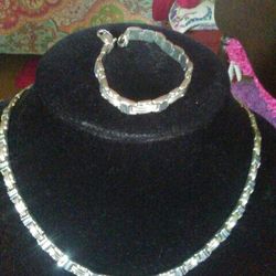 Sterling Silver Set. Bracelets. 8 In . 925 8.m. 88 Mm Necklace.925 8 .m . 88 Mm Size 19 In .