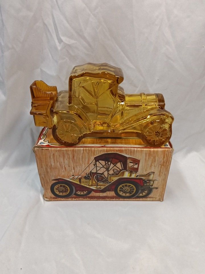 Vintage Avon Packard Roadster Glass Car Empty Bottle Decanter in Original Box