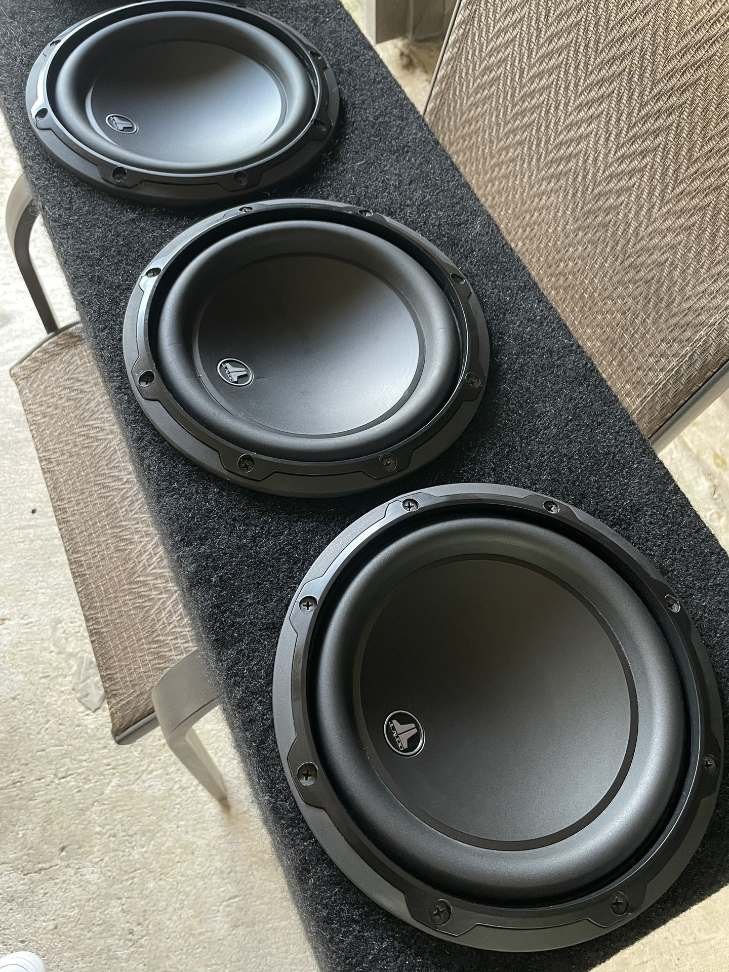 3x JL Audio W3V3 8” Subs With Custom Box