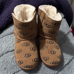 UGG Boots  Toddler Size 7