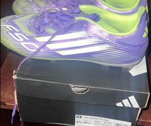 Soccer cleats