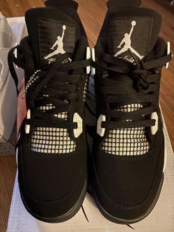 Air Jordan 4 Retro Black White Sneakers