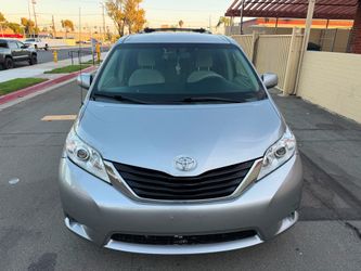 2011 Toyota Sienna