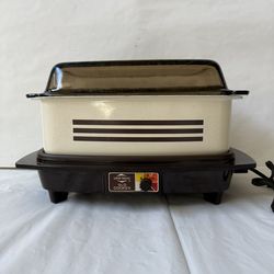 Vintage West Bend Slo Cooker/Griddle 4 Quart Beige Pot with Brown Glass Lid