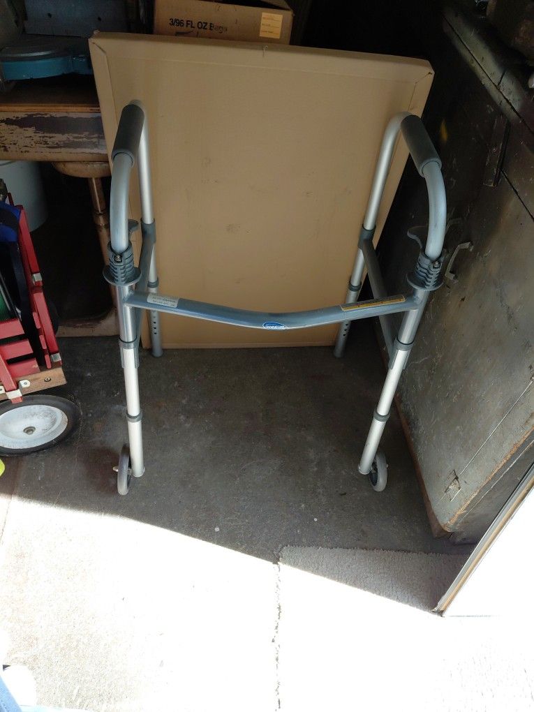 Folding,Walker