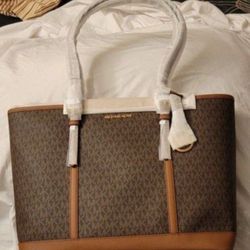 Michael Kors Tote