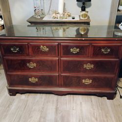 Chester drawers