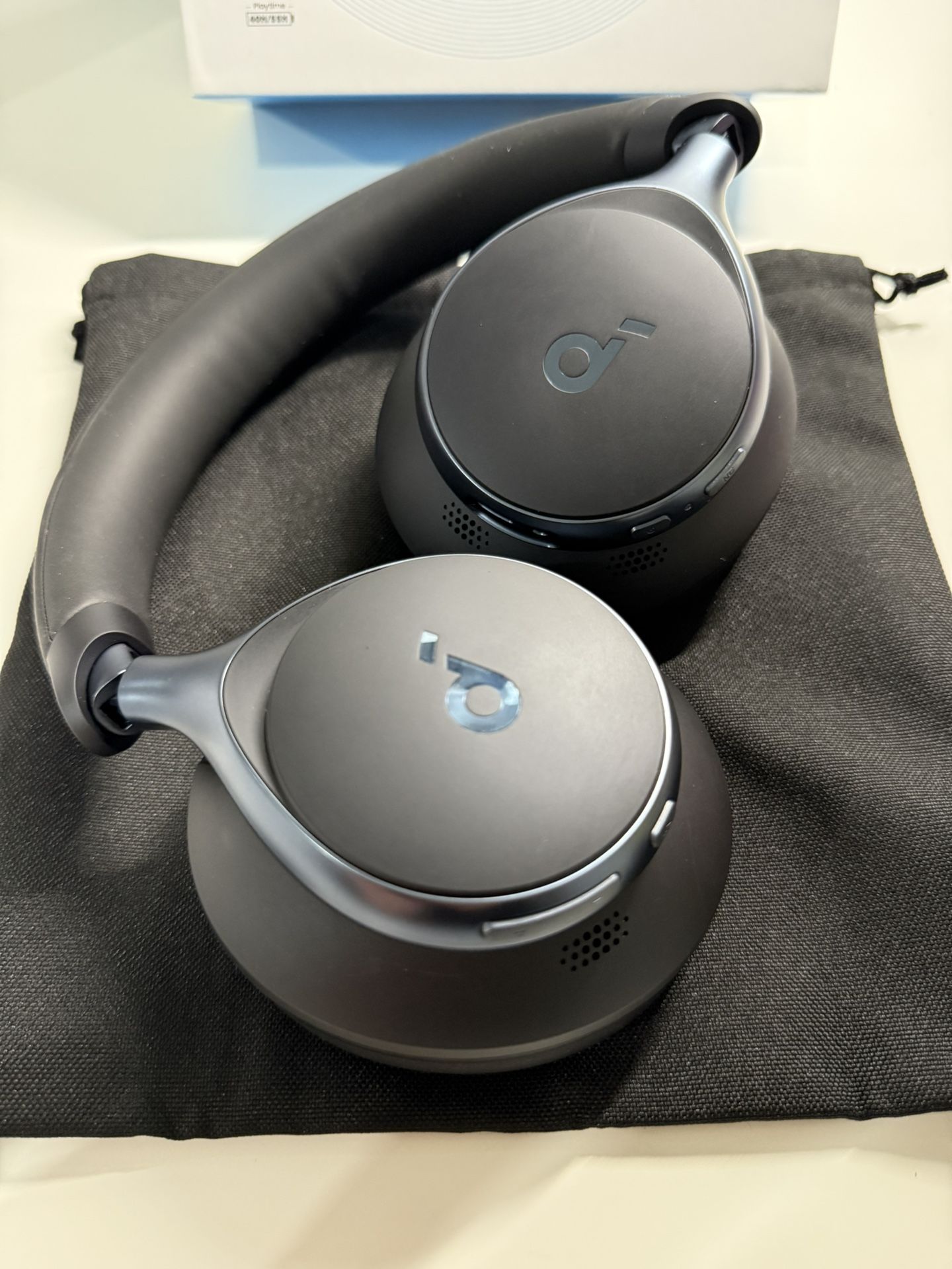 Bluetooth Over The Ear Headphone (Mint Condition)