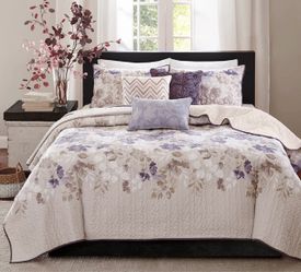 6-Piece Printed Quilt Set with 3 Throw Pillows