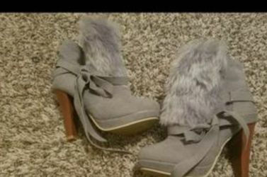 Hey fur boots