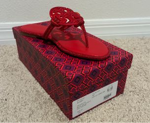Tory burch sandals *READ DESCRIPTION*