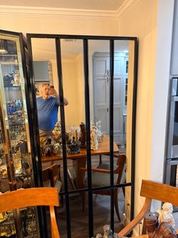 2 matching Beautiful mirrored cabinets