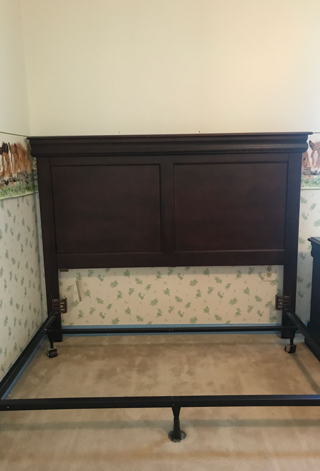 Bedroom set for Sale