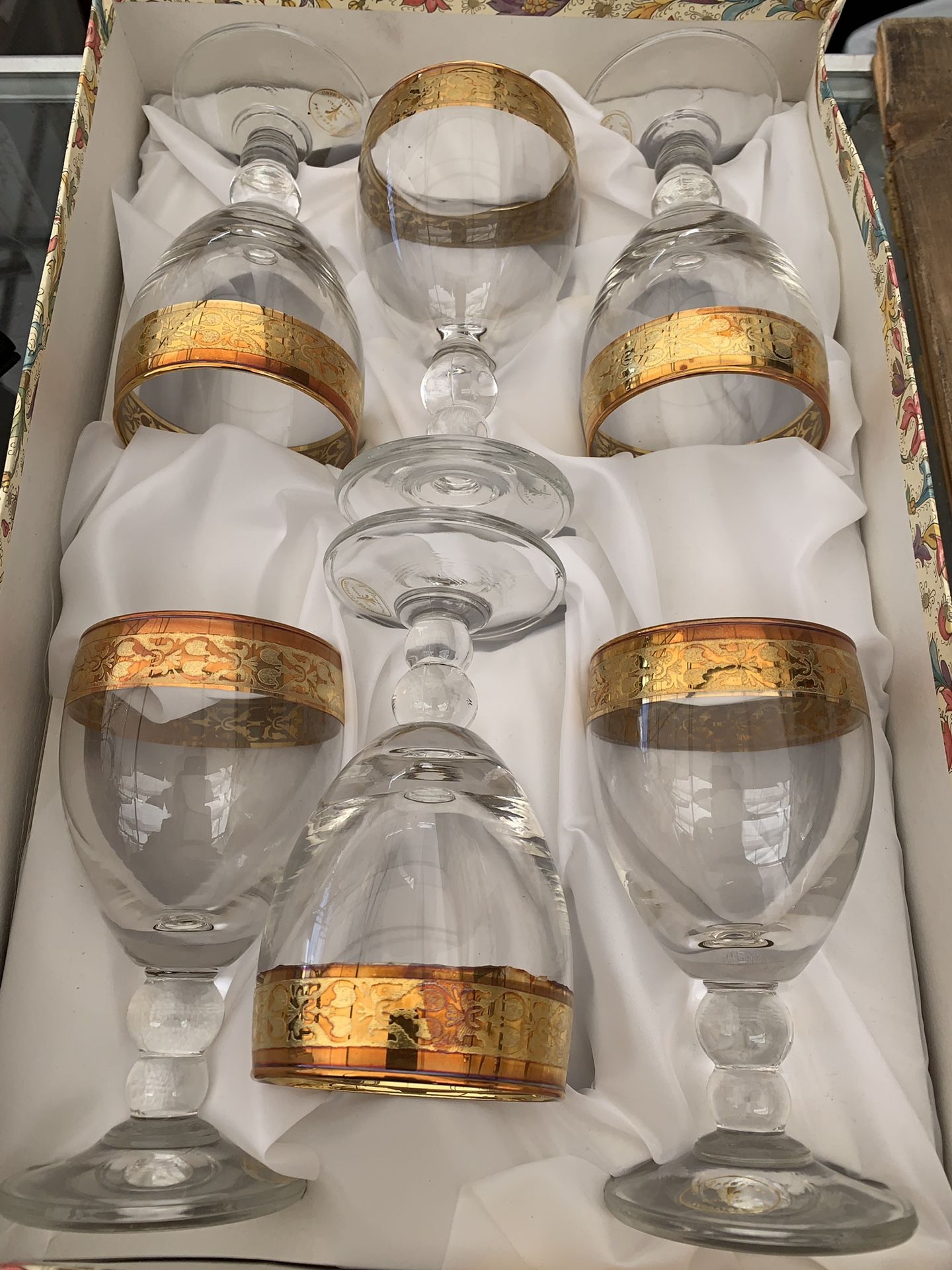 Set of 6 Cristalleria Filli Fumo gold rimed wine glasses