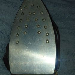 Black An Decker Steam Iron