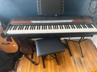 Korg SP-250 with stand, pedal and stool