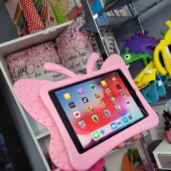 Ipad AIR $125 DAWLOAD DISNEY PLUS YOUTUBE ROBLOX GAME FACEBOOK MESSENGER TIXTO INSTAGRAM 