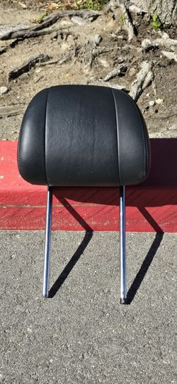 OEM Hyundai Equus Headrest