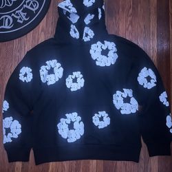 Denim Tears Cotton Wreath Sweatshirt – Black Medium Authentic