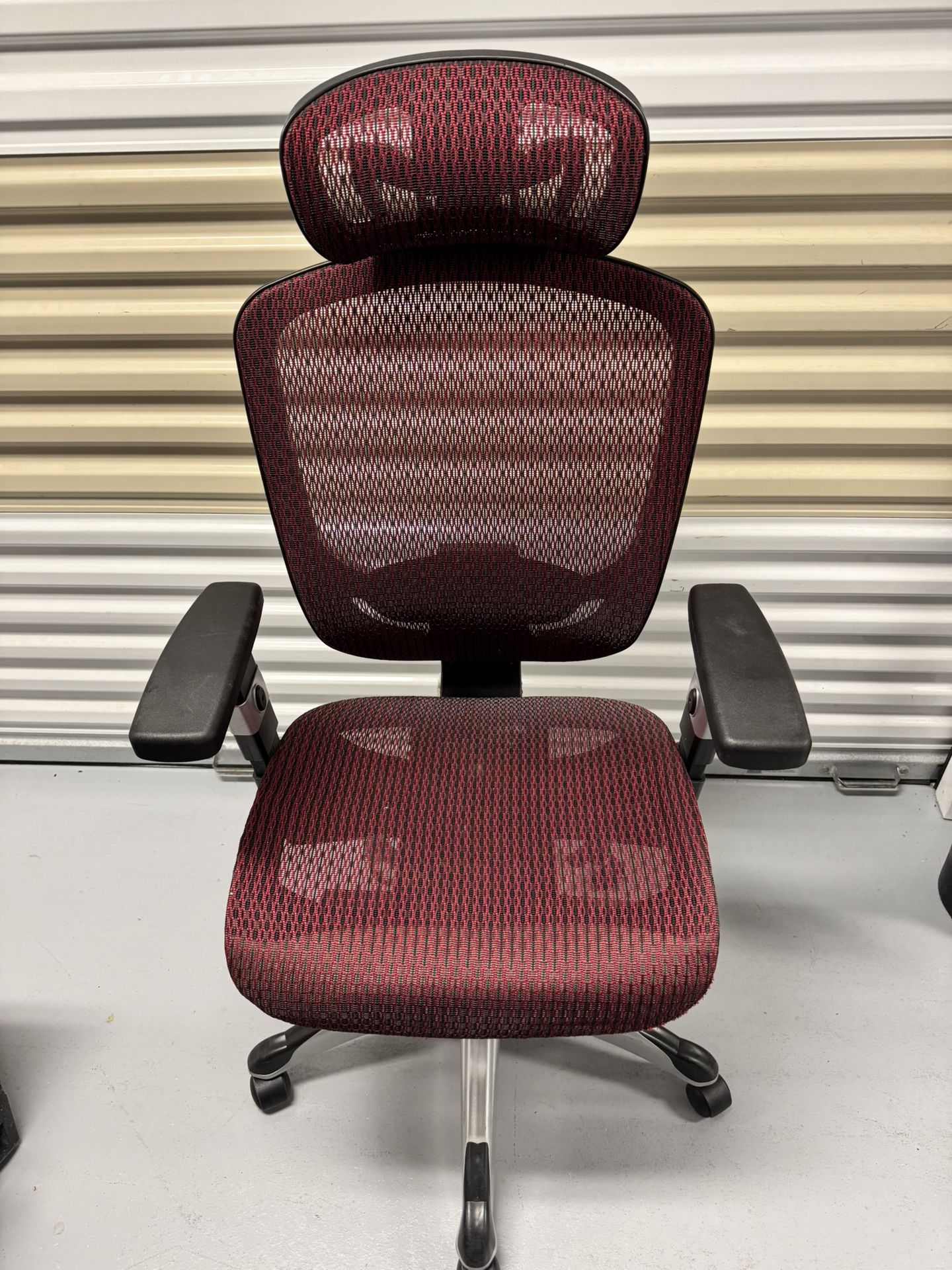 Ergonomic Mesh 360 Swivel Task Chair
