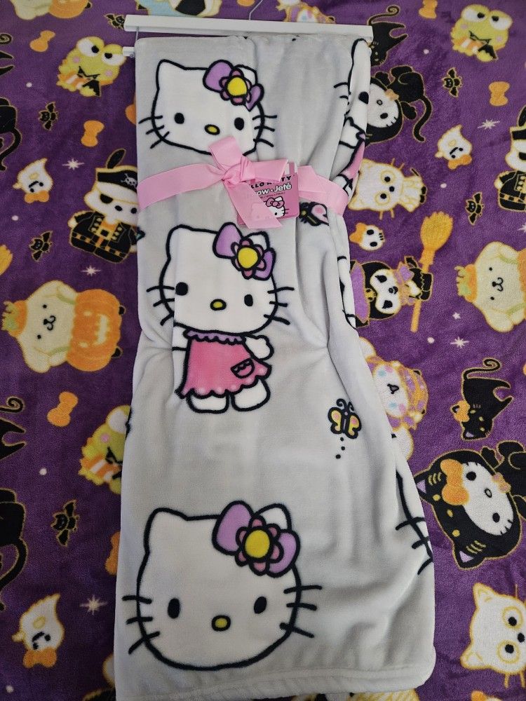 Hello Kitty Blanket $25