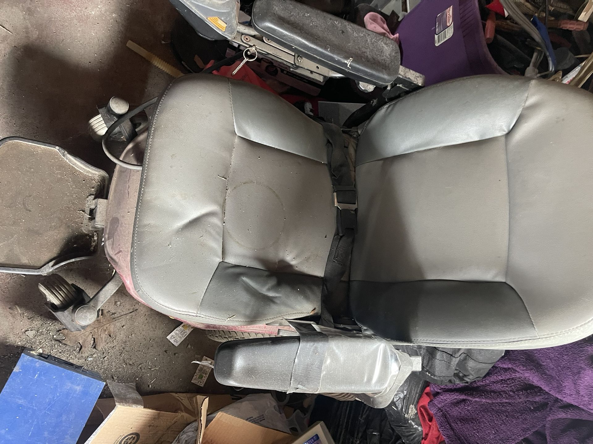STREAMER MOBILITY CHAIR NEW LIKE $450 OBO