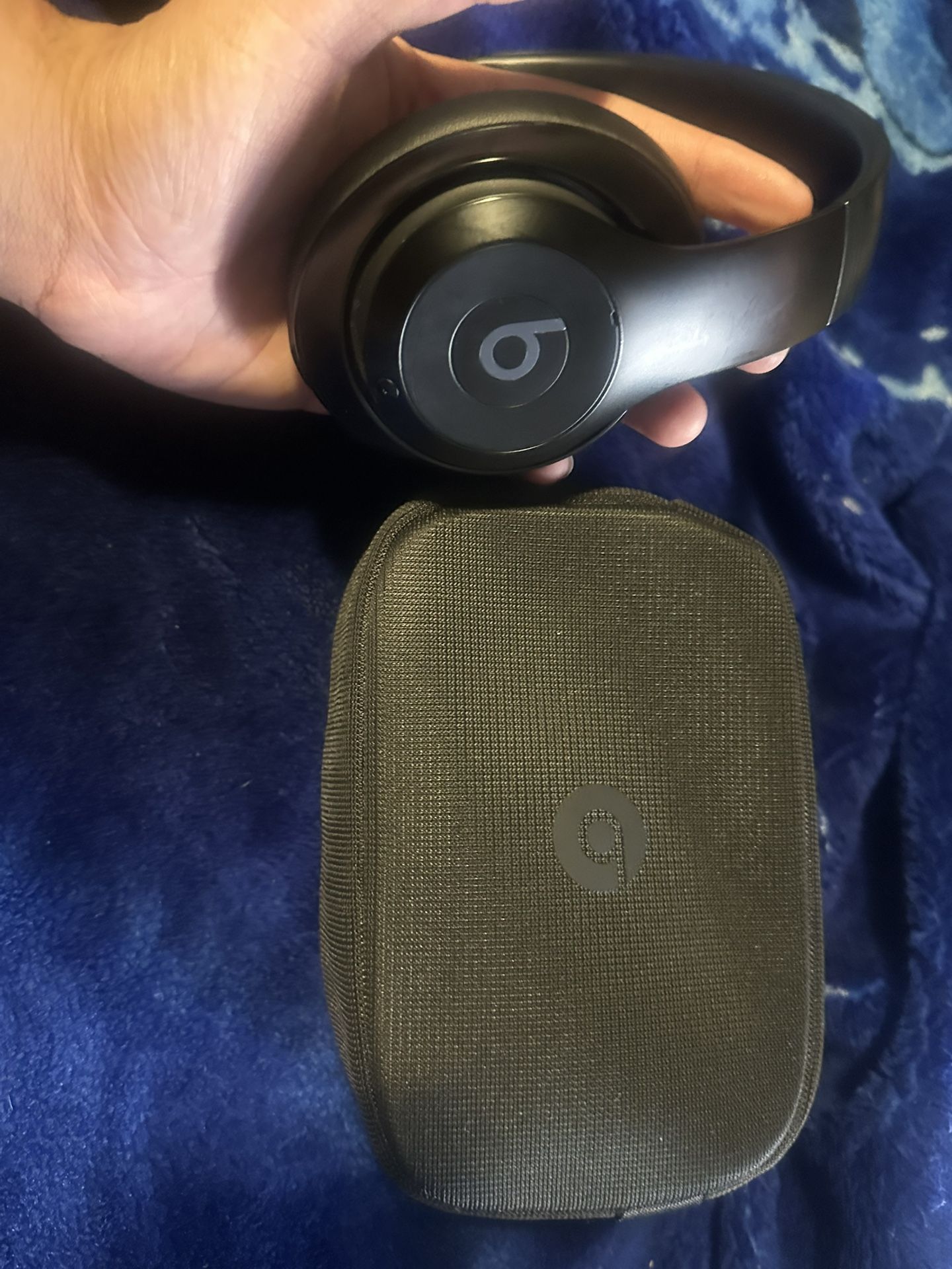 Beats - Studio Pro - Wireless Noise Cancelling Over-the-Ear Headphones - Black
