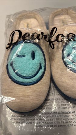NEW Dearfoam Slippers