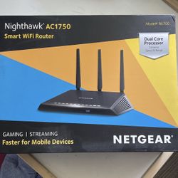 Netgear Nighthawk AC1750 R6700 WiFi Router