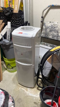 Water cooler
