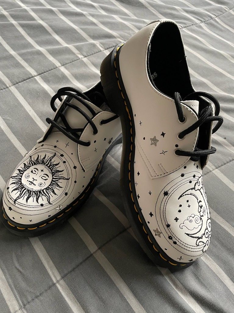 White COSMIC Dr Martens