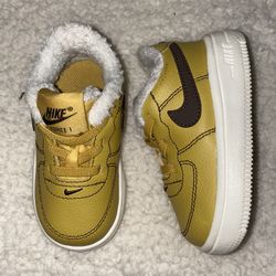 Nike Force Flex (size 5c)