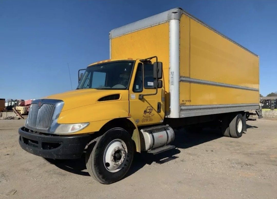 2018 International 4300 26' S/A Box Truck Delivery Van Liftgate Cummins bidadoo