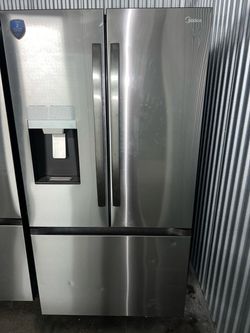 Refrigerator 36 “ wide