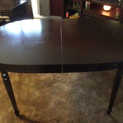 Beautiful Vintage/Antique Dark walnut stained table with 6 chairs $300