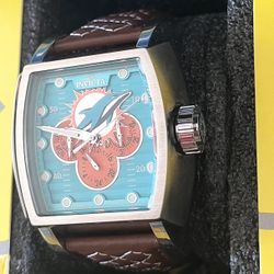 Nuevo 🆕 Large Size Invicta Miami🐬 Limited Edition Watch