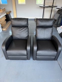 2 Reclining Theater Chairs