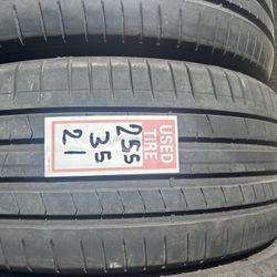 USED TIRE 255-35-21